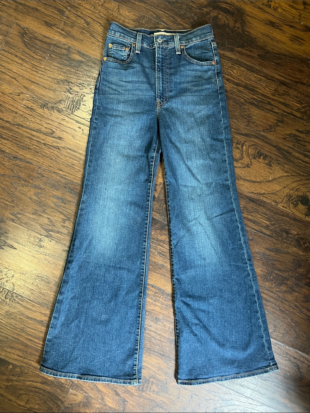 Levi’s Ribcage Bell jeans in Vintage Med. size 26 - Picture 3 of 7